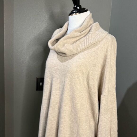 LOFT Ann Taylor Cowl Neck Tunic Sweater in Taupe Oversized - Picture 3 of 11